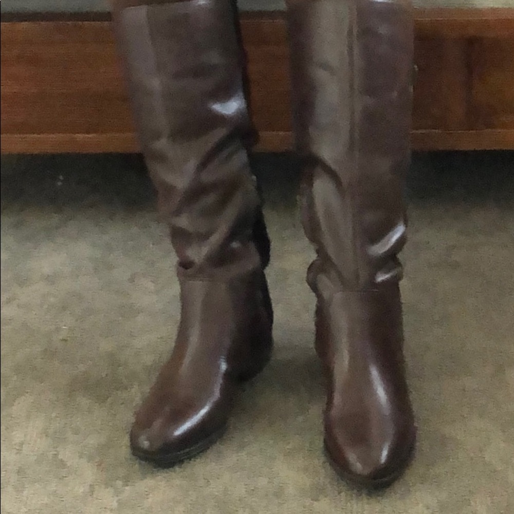 Gorgeous 2 tone brown leather suede boots